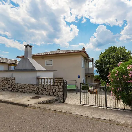 Charmantes Nur 650 Meter Zum Mit Meerblick, Bbq-bereich, Privatparkplatz