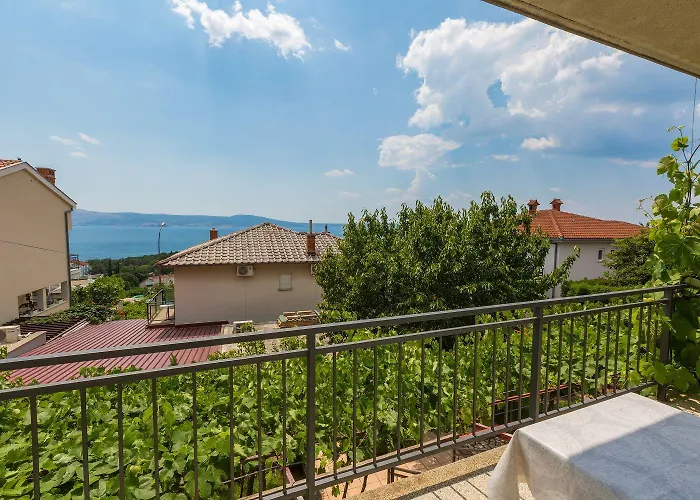 Charmantes Nur 650 Meter Zum Mit Meerblick, Bbq-bereich, Privatparkplatz Appartamento