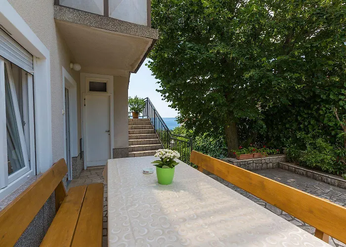 Charmantes Nur 650 Meter Zum Mit Meerblick, Bbq-bereich, Privatparkplatz Appartamento