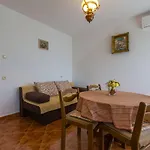 Charmantes Nur 650 Meter Zum Mit Meerblick, Bbq-bereich, Privatparkplatz Apartment Novi Vinodolski