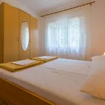 Charmantes Nur 650 Meter Zum Mit Meerblick, Bbq-bereich, Privatparkplatz * Novi Vinodolski