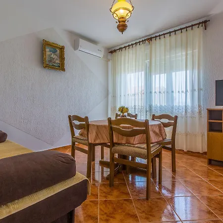 Apartament Charmantes Nur 650 Meter Zum Mit Meerblick, Bbq-bereich, Privatparkplatz *