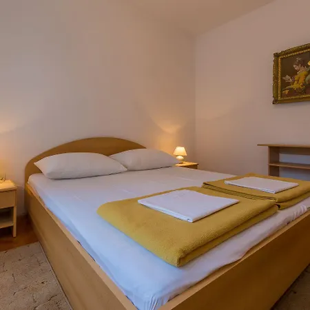 Apartament Charmantes Nur 650 Meter Zum Mit Meerblick, Bbq-bereich, Privatparkplatz *