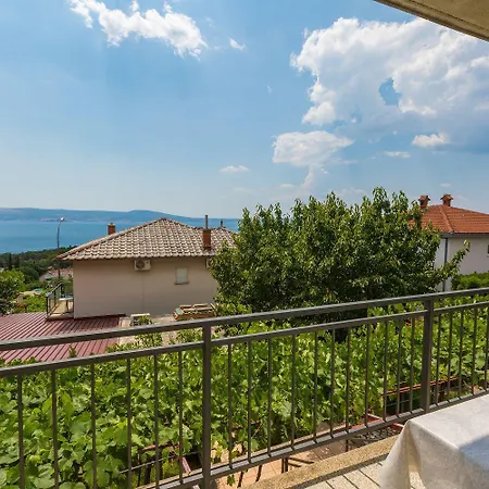 Charmantes Nur 650 Meter Zum Mit Meerblick, Bbq-bereich, Privatparkplatz Apartament